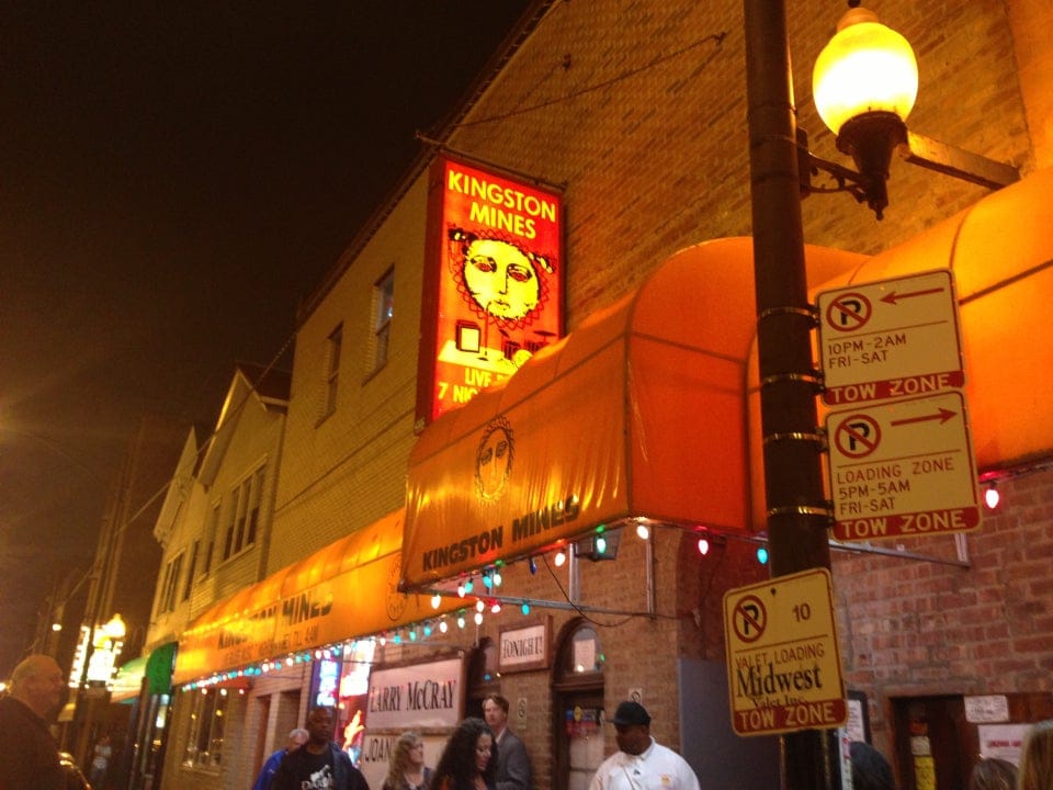 Dive into Chicago's Heartbeat of Blues at Kingston Mines “Blues Jam”